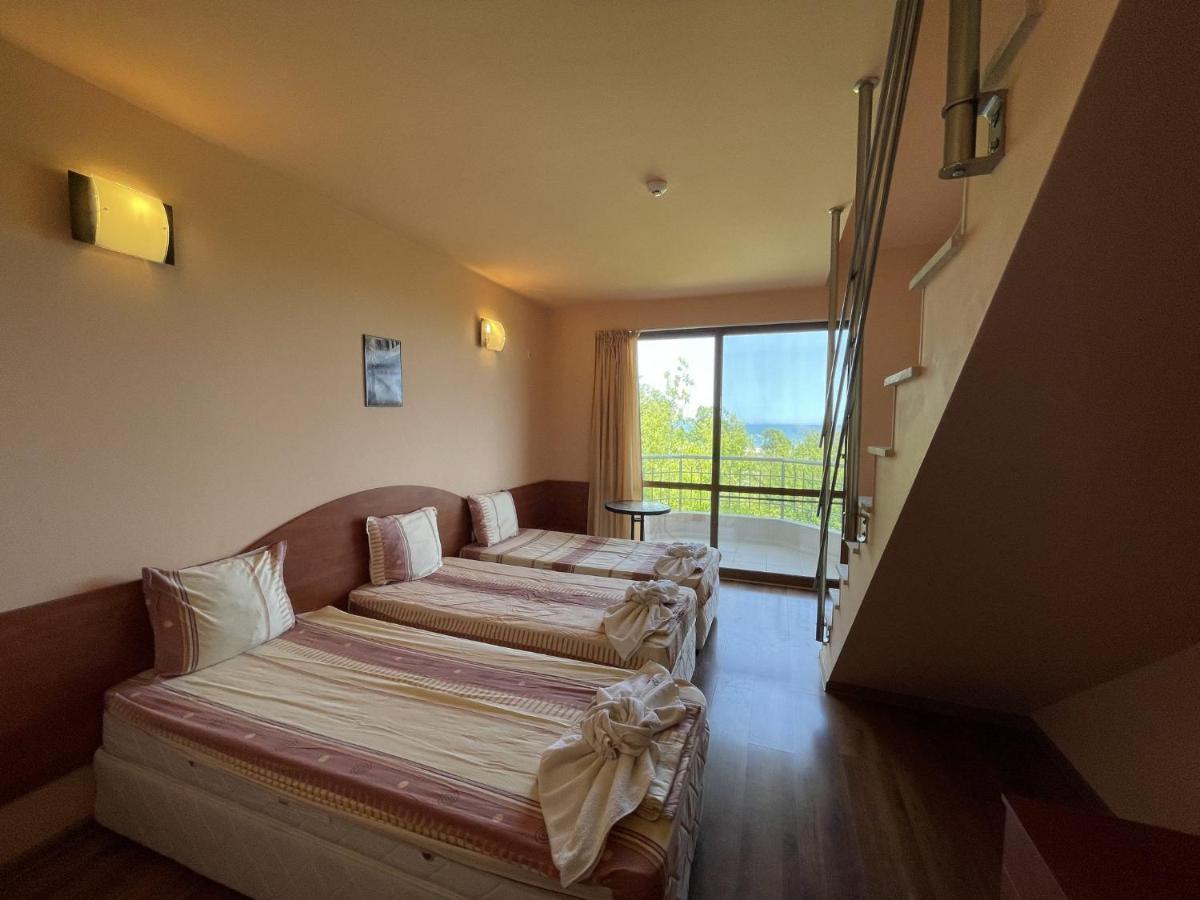 Hotel Vega Kranevo Buitenkant foto